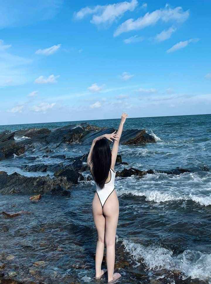 gai-xinh-bikini-trang-14